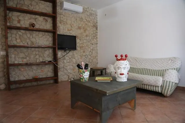 Bukibuki Apartments Casa Giovanna Scicli 0*,